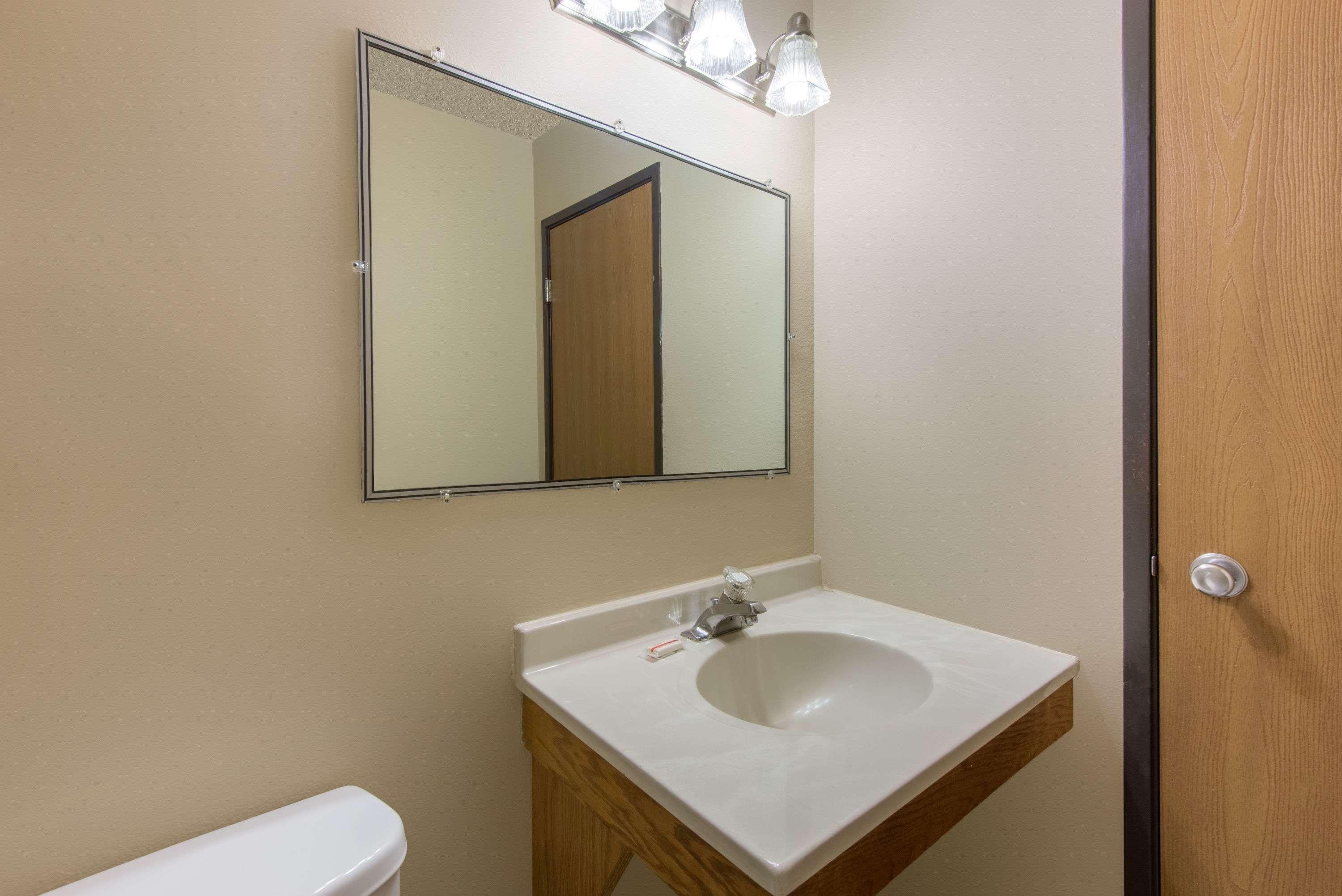 Super 8 By Wyndham Youngstown/Austintown Exteriör bild